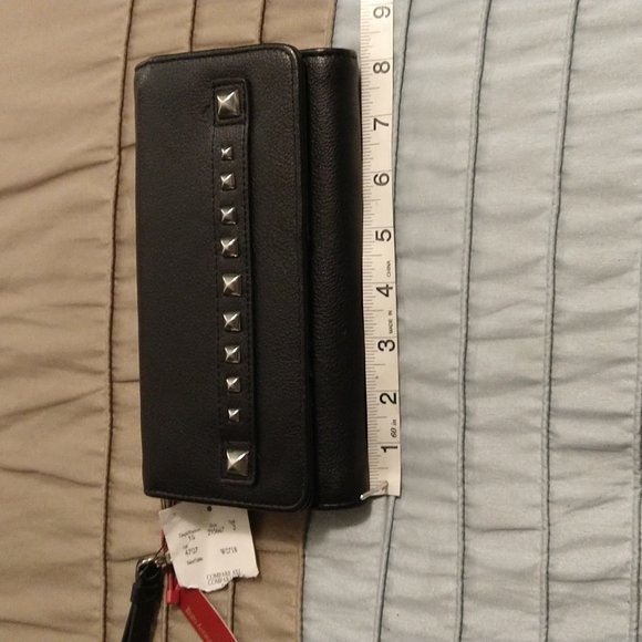 Ezon black ladies wallets - Picture 11 of 17